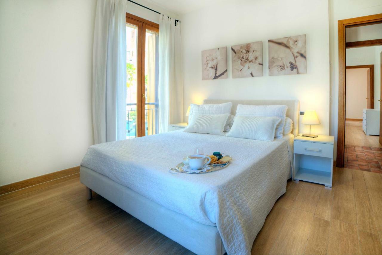 Casa Il Glicine A Due Passi Dal Centro Apartment Siena Bagian luar foto
